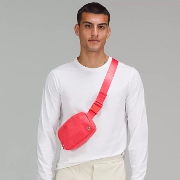 Lululemon Everywhere Belt Bag Pale Raspberry Nwt - Picture 6 of 6